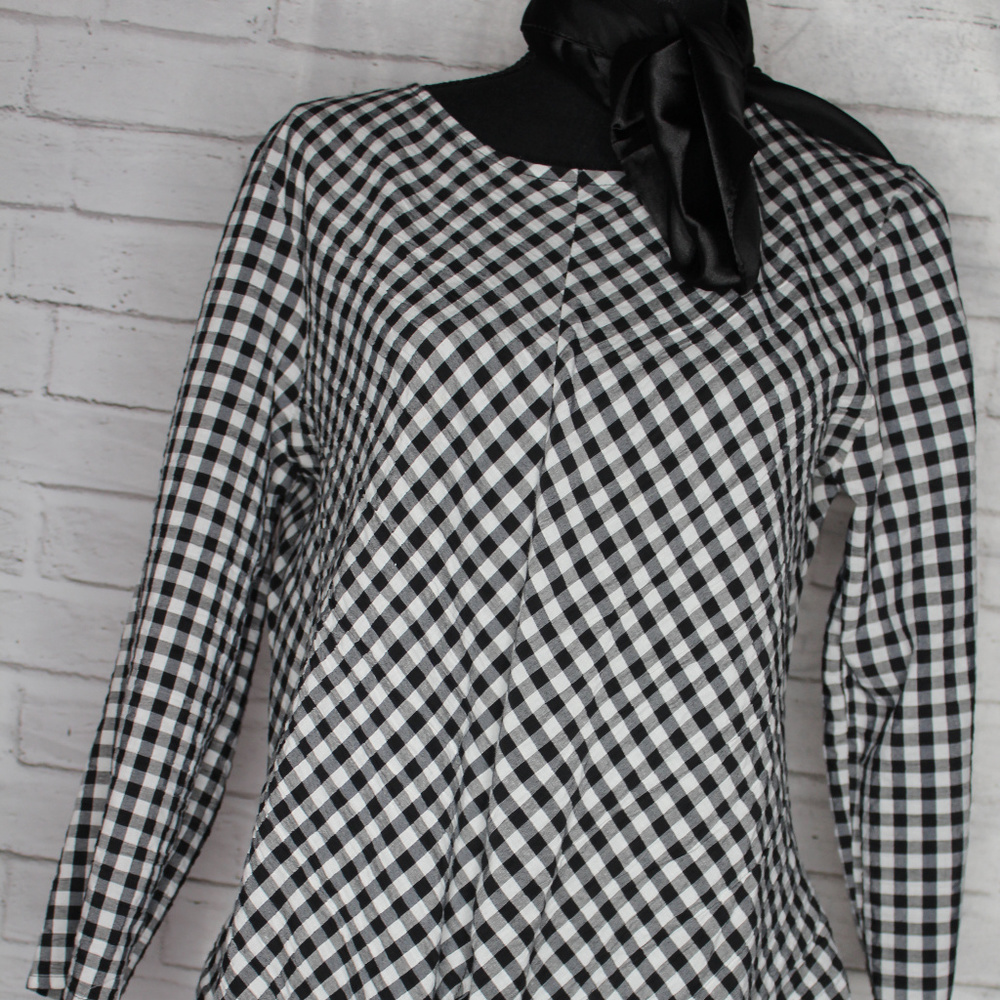 ZARA BLACK & WHITE  SHIRT XL